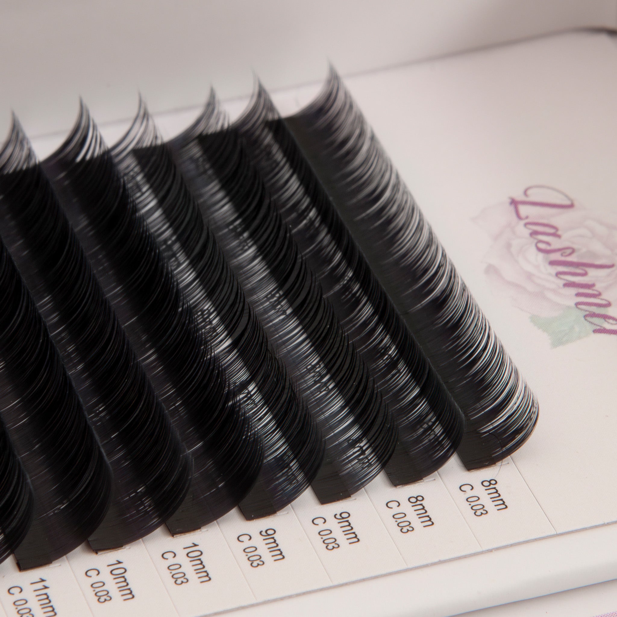 Matt Black Volume Lashes C Curl (0.03/0.05/0.07) 16 Lines - Lashmer